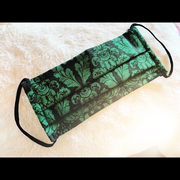 Damask Face mask - Picture 1 of 3